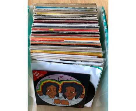 A selection of 12" vinyl and albums containing over 100 highly collectable Jungle, Drum and Bass, White Labels, UK and US hip