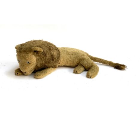 A vintage stuffed lion toy, approx. 50cmL 