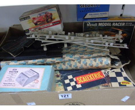 QUANTITY OF VINTAGE SCALEXTRIC + TRANSFORMER & MODEL CARS