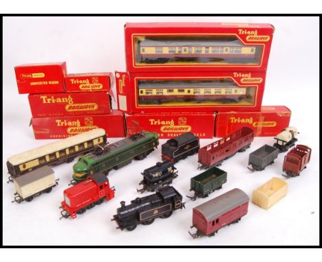 A collection of vintage 00 gauge Triang Railways trainset locomotives, wagons &amp; rolling stock to include; R216, R626, R62