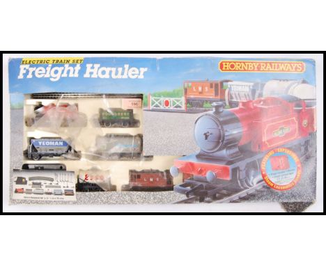 An original vintage 00 gauge Hornby R851 Freight Hauler railway electric train set. Contents unchecked. Within the original b