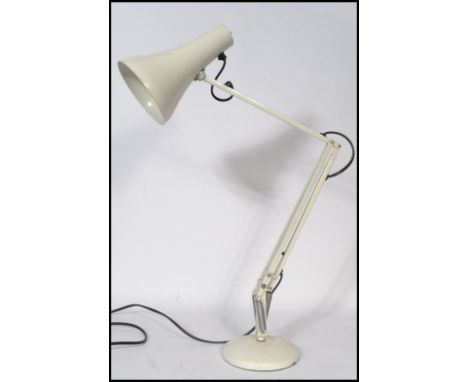 A vintage 20th century retro Herbert Terry 90 anglepoise desk lamp in white with circular base and pendant shade. Measures 92