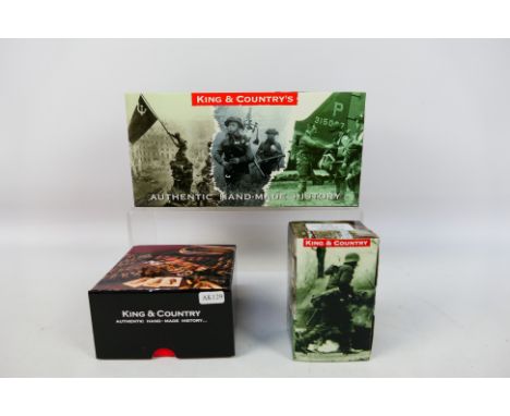 King and Country - Three boxed figures from the King and Country 'Afrika Korps' series. Lot consists of AK 21 Machine Gun Set