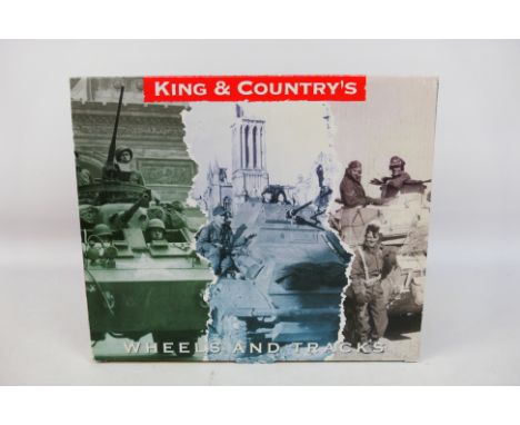 King and Country - A boxed King & Country EA29 WW2 '8th Army Series' Crusader Tank with Crew. The set with tank, Tank Command