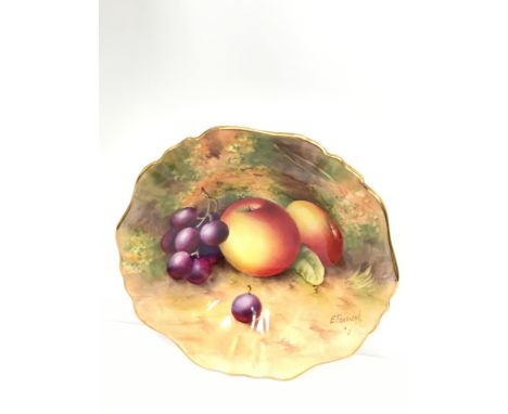 A Royal Worcester china small pedestal dish by E. Townsend, decorated with fruit, printed marks to base (14cm diameter).