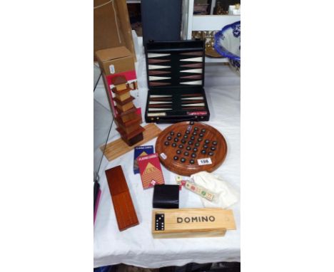 A quantity of Vintage style games including Marble Solitaire, backgammon etc. 