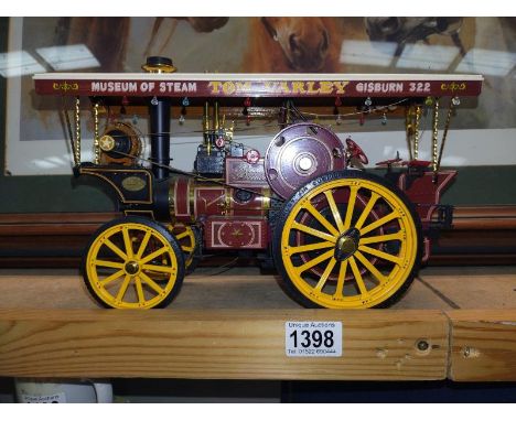 A large scale plastic model of a Garrett steam tractor engine. L32cm.&nbsp;COLLECT ONLY.