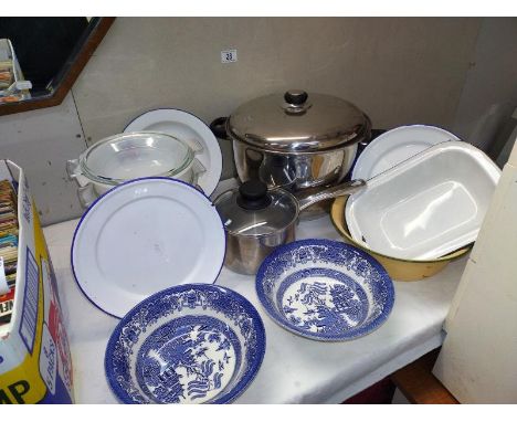 A quantity of kitchenalia including Pyrex, enamel, stainless steel &amp; blue willow,&nbsp;COLLECT ONLY.