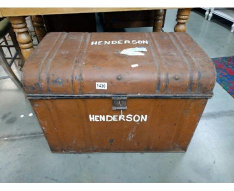 A vintage dome top tin trunk. 67cm x 43cm x height 47cm. COLLECT ONLY.