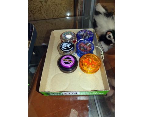 Six vintage Yoyo's  including Hyper Russell Tornado and Thunderstone etc. 