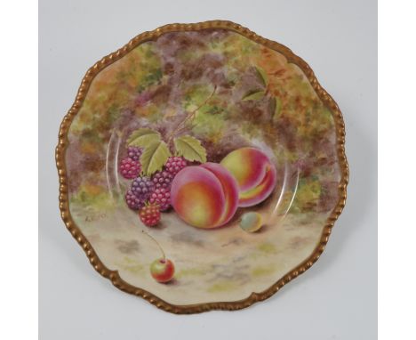 A Royal Worcester plate, decorated with hand painted fruit by Henry, diameter 7.75ins Condition report: Good condition
