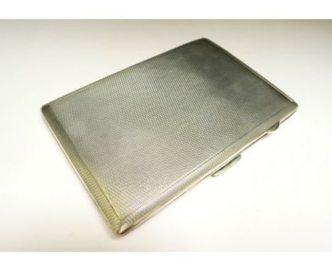 An Edwardian Joseph Houlston silver cigarette case, engine turned detail, Birmingham 1945, 205g 
