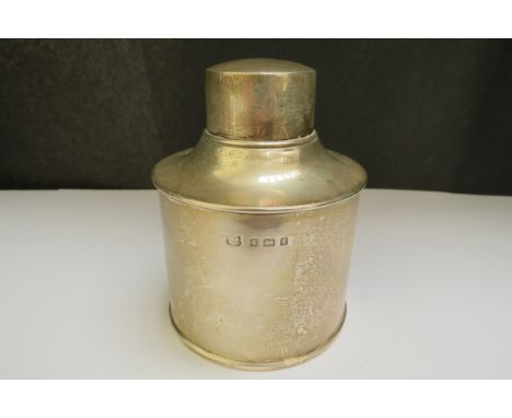 A silver tea caddy, plain form, some indentations, maker's mark rubbed, Birmingham 1905, 10cm tall, total weight 86g 