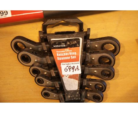 New five piece ratchet spanner set. This lot is not available for in-house P&amp;P. 
