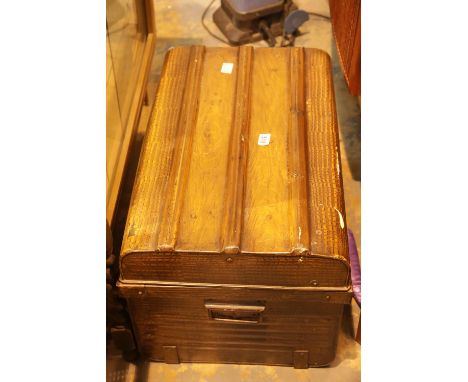 Metal cabin trunk containing dolls and toys. This lot is not available for in-house P&amp;P. 