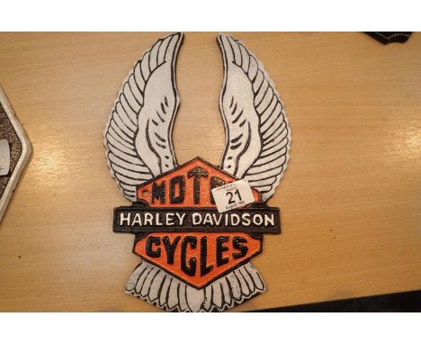 Cast iron Harley Davidson wings sign, H: 30 cm. P&amp;P Group 2 (£18+VAT for the first lot and £3+VAT for subsequent lots) 