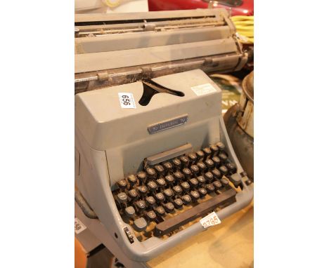 Imperial typewriter. This lot is not available for in-house P&amp;P. 