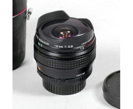 Minolta Rokkor 16mm f2.8 MD Manual Focus "Fish Eye" Lens. (condition 4F) in case.