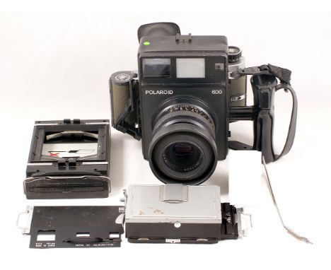ANNOUNCE: Finder originally pictured is not included (now with correct camera - lot 102). Polaroid 600 Medium Format Rangefin
