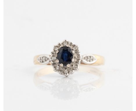 A hallmarked 9ct yellow gold sapphire and diamond cluster ring, ring size N, approx. weight 2g. IMPORTANT: Online viewing and