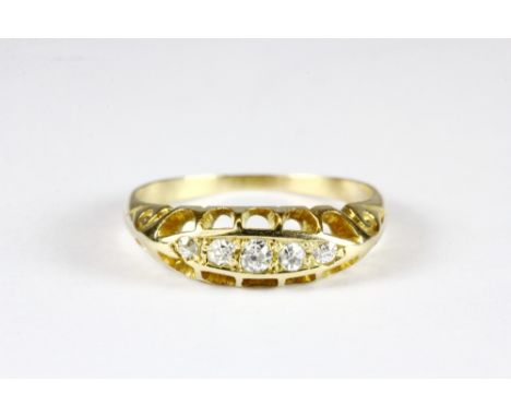 An antique yellow metal (tested high carat gold) diamond ring (M)