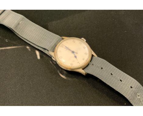 Omega - a British military stainless steel wristwatch, Ref 2292, textured cream dial, Arabic numerals, minute track, centre s