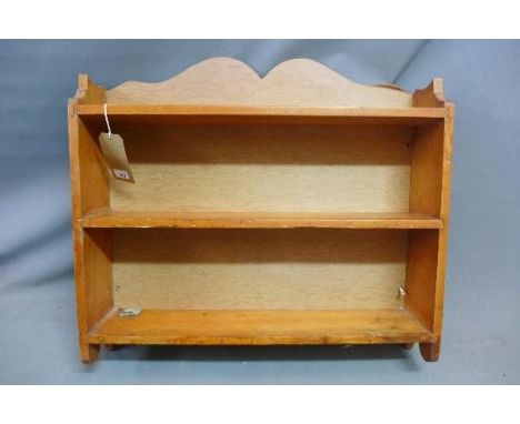 An early 20th century pine wall hanging shelf, H.73 W.78 D.16cm 