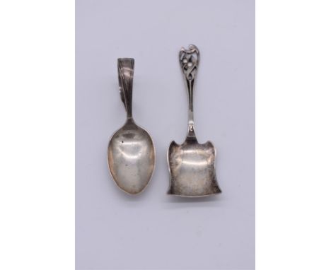 An Edwardian silver preserve spoon, by W Hutton &amp; Sons Ltd, London 1905, 11.5cm; together with a silver babies feeding sp