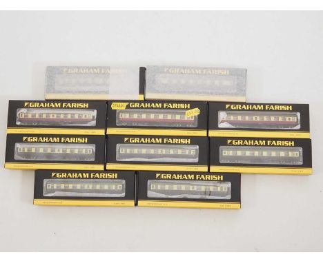 A group of GRAHAM FARISH by BACHMANN N gauge Mk1 passenger coaches in various liveries - VG/E in VG/E boxes (10)