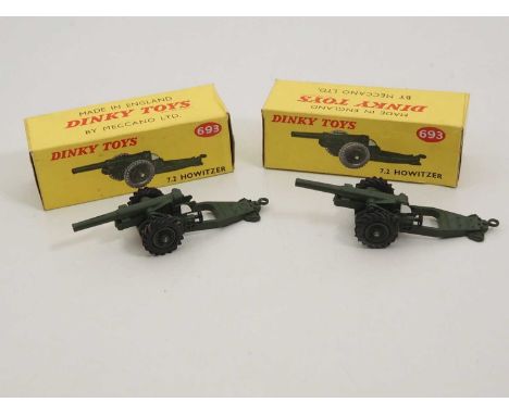 A pair of DINKY diecast 693 7.2 Howitzer Army guns in original boxes - VG in VG boxes (2)