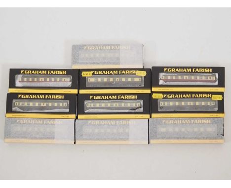 A group of GRAHAM FARISH by BACHMANN N gauge Mk1 passenger coaches in various liveries - VG/E in VG/E boxes (10)