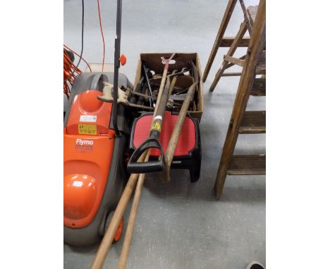 Quantity of tools, garden items, etc.