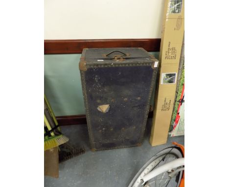 Canvas covered travel trunk