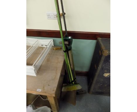 Bundle of garden tools