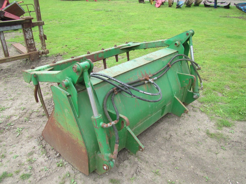 John Deere Front Loader Bucket & Grab