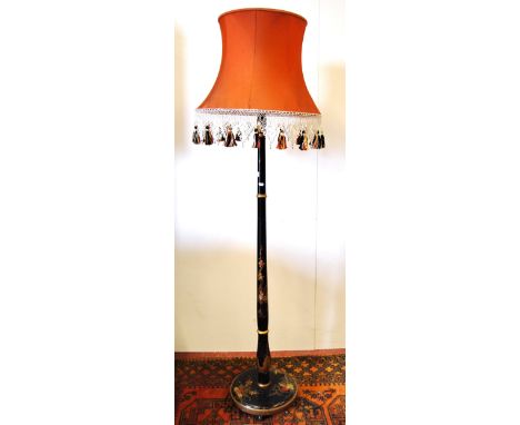 1920s Chinoiserie gilt lacquer standard lamp, 184cm high.