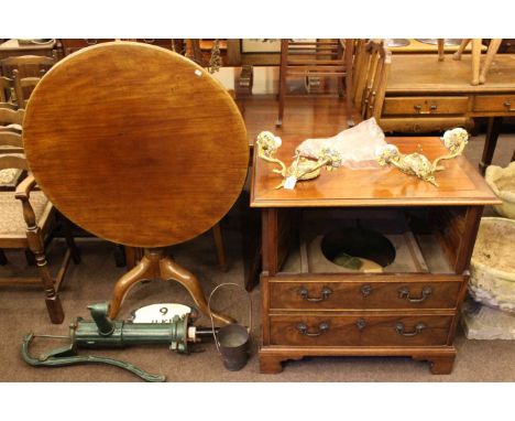 Georgian mahogany chest commode on bracket feet and snap top tripod table