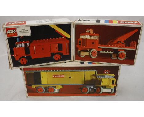 A collection of various Lego to include Basic Sets 044, 011, 366, Fire Engine and other Legoland boxed sets and pieces