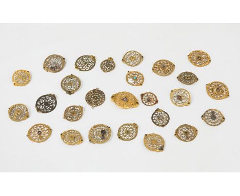 Set of 21 Fusee Catalonian watch gadroons; 18th-19th century.Gilt brass.Some of them have ruby stones and diamonds.They have 