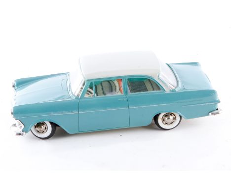 Gama Opel 460, Blech/Kunststoff, Uhrwerk intakt, LS und Alterungsspuren, L 21, Z 3