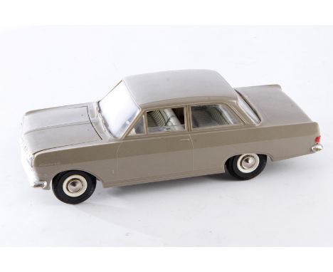 Gama Opel 462, Blech/Kunststoff, Friktion, LS und Alterungsspuren, L 21, Z 3