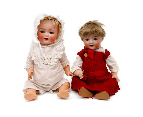 2 Charakterbabys, KÄMMER &amp; REINHARDT Nr. 126 und HEUBACH-KÖPPELSDORF, je Biskuitporzellan-Kurbelkopf, offener Mund Schlaf