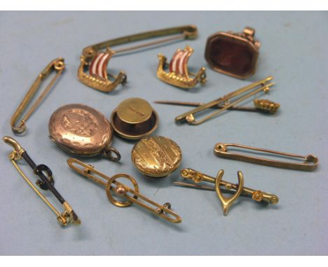 Five various 9ct. gold bar brooches, pair of silver-gilt longboat brooches, Victorian yellow metal seal, Victorian 15ct. gold