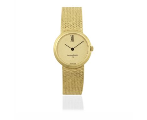 Jaeger-LeCoultre. A lady's 18K gold quartz bracelet watchReference: 120.011.1Date: Circa 2000Movement: 7-jewel Cal.602 quartz