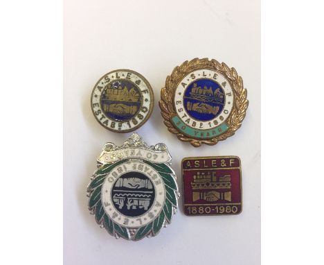 Four various railway enamel badges.
(r7)