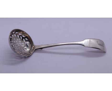 Georgian silver sugar sifter ladle, hallmarked William Eaton, London, 1830 - Approx weight: 35g 