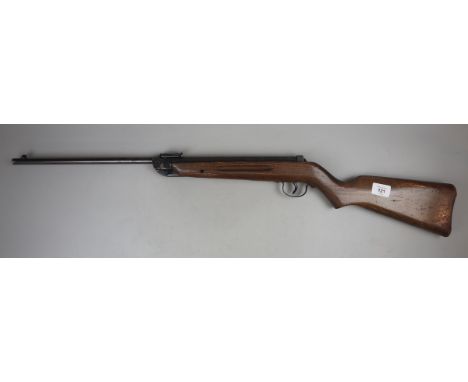 1960's Diana model 25 break barrel.22 air rifle, works with good power. 