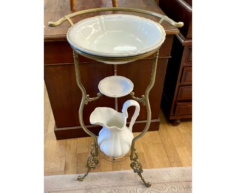 A three-tier bathroom set, with washing bowl and pitcher, in the style of the Baroque.