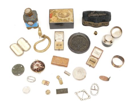 A quantity of collectable items, to include, a pocket inkwell, miniature lighter, antique ring boxes, three trinket and snuff