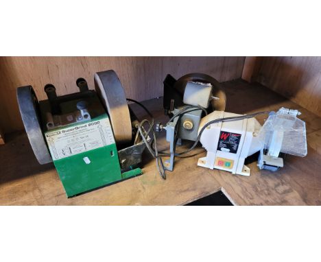 Tormek super grind water cooled grinding machine 230v, also an Axminster 230v 250w 2950rpm wet stone grinder.